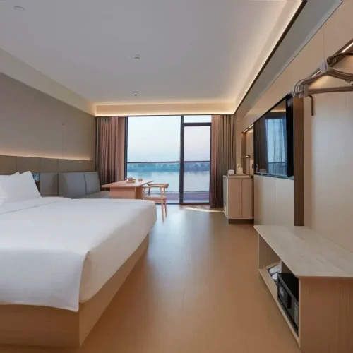 Business King Room Riverview With Balcony