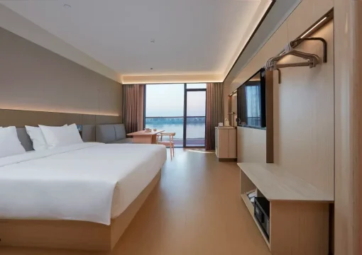 Business King Room Riverview With Balcony